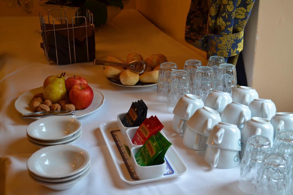 Hotel Sebino Sarnico Luaran gambar