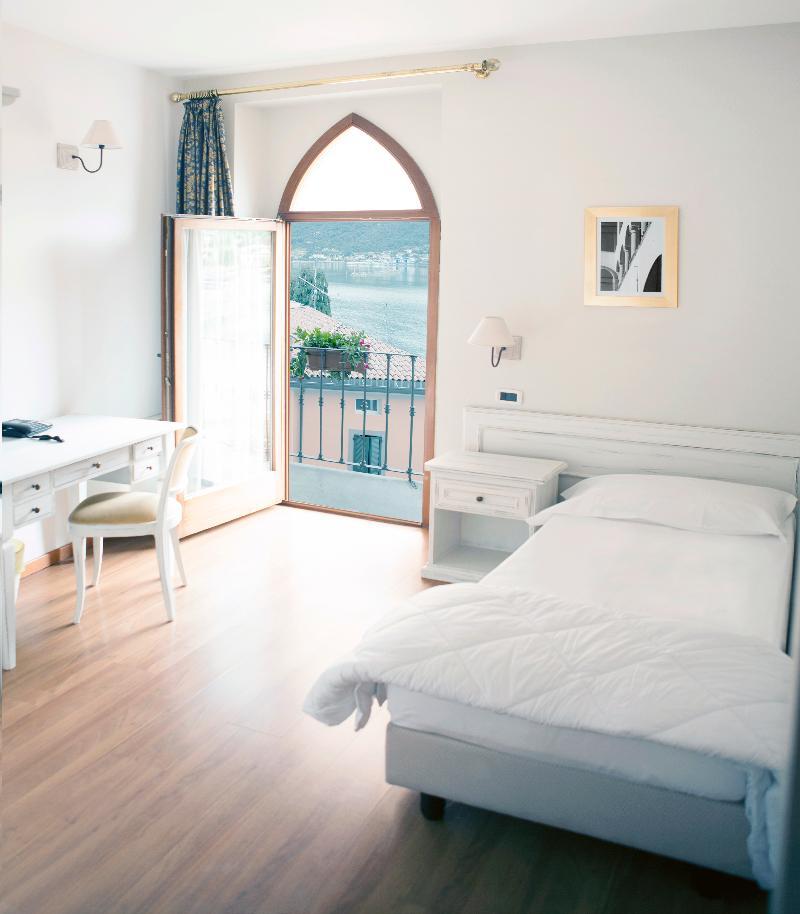 Hotel Sebino Sarnico Luaran gambar