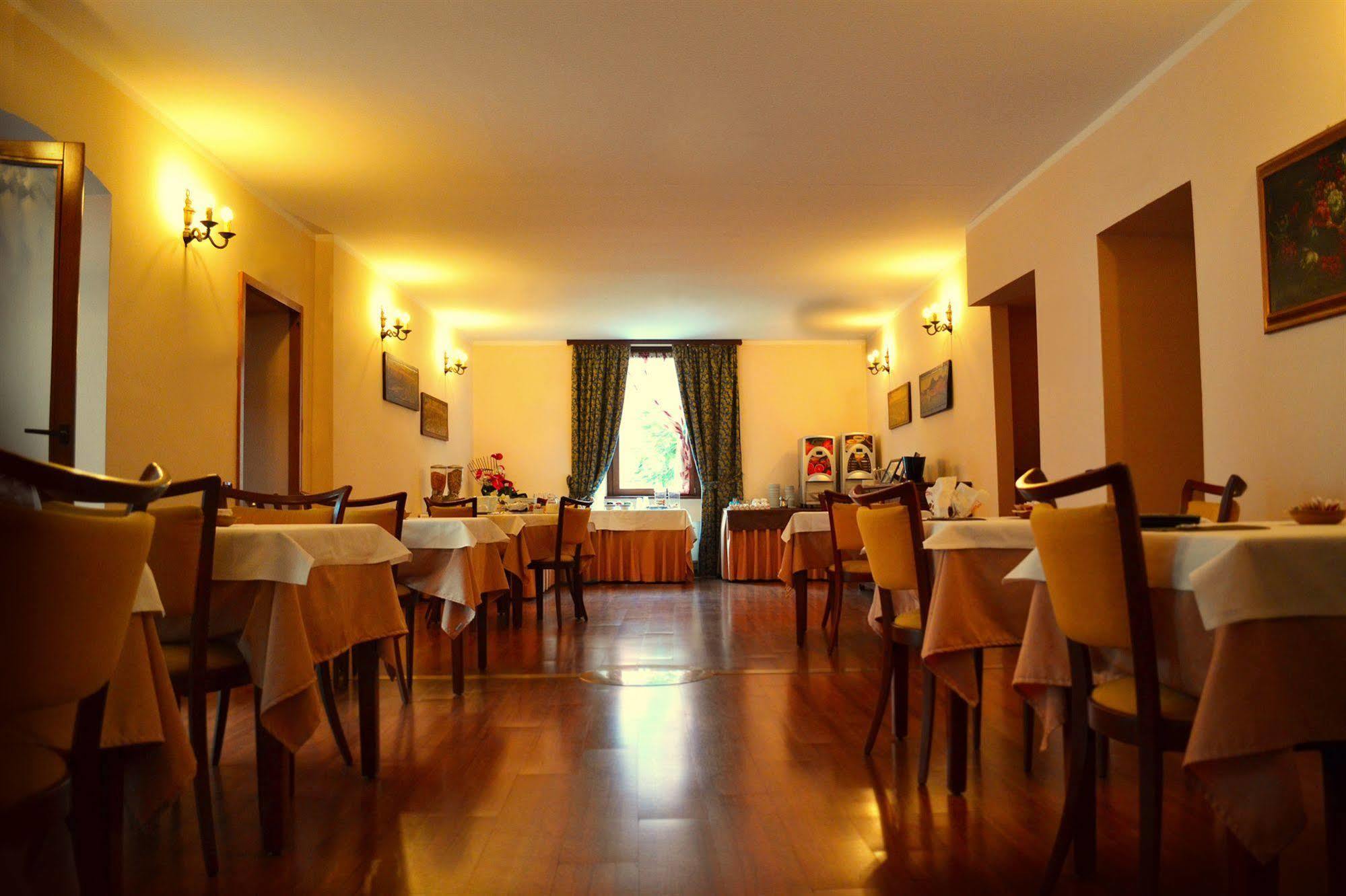 Hotel Sebino Sarnico Luaran gambar